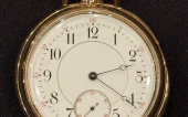 Gold pocket watch owned by Titanic couple could fetch £800,000 at auction