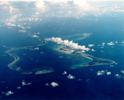 Sir Keir Starmer urges Mauritius to secure UK-US military base in Chagos Islands deal