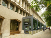 Chained Bibles and tiny dictionaries: 600 years of the Guildhall Library