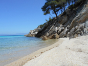 Greece smashes tourism revenue record as visitor spending and winter travel surge