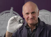 Martin Jennings chosen to sculpt national memorial of Queen Elizabeth II   
