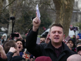 London sees rival mass protests over immigration and Gaza