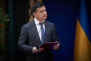Zelenskiy heads to Washington for high-stakes talks with Trump